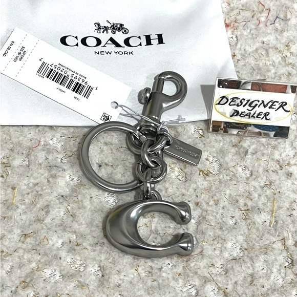 Authentic COACH Signature C Key Fob Charm NWT 1635 - Picture 3 of 7